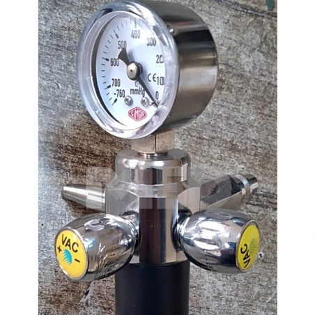 Ejector compact Venturi pentru sisteme medicale sau industriale