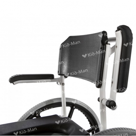 Scaun cu rotile pentru toaleta si dus AKVA – Confortabil si practic