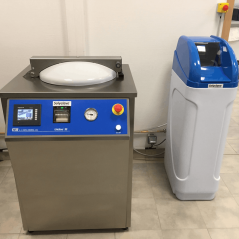 UNICLAVE 99 - Sterilizator cu Abur și Autoclav Vertical